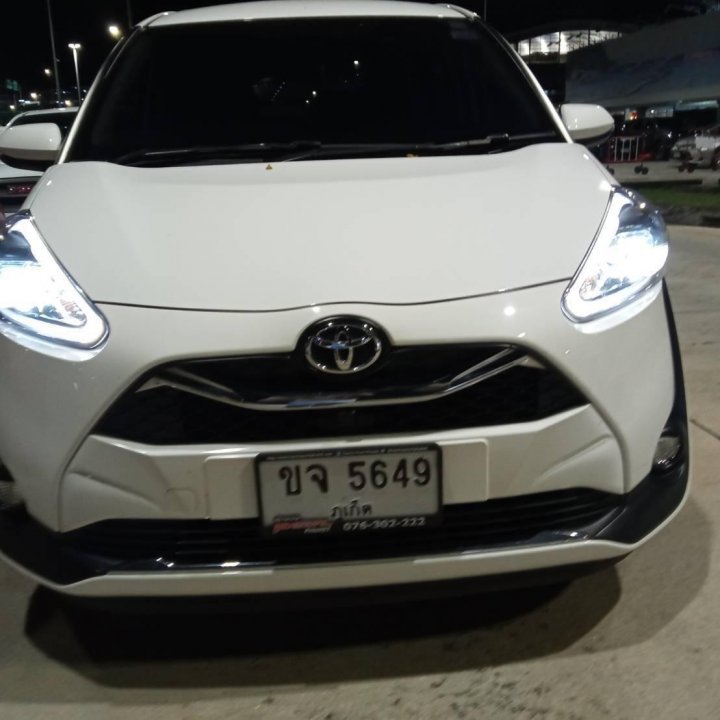 Toyota Sienta2022