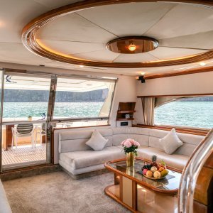 Yacht Ferretti 80 SOFIA (80 ft / 24.5 m)