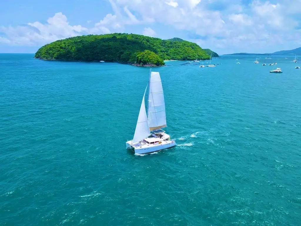 OCEANLAND - Lagoon 450 Sailing Catamaran