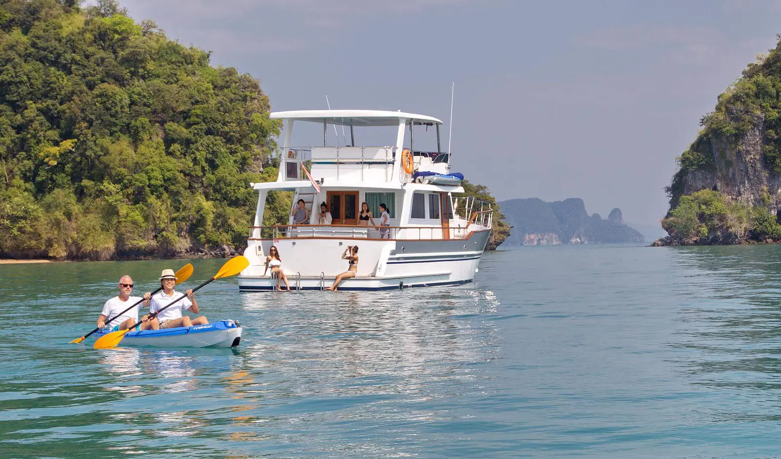 Sambuca — Grand Banks 53, motor yacht